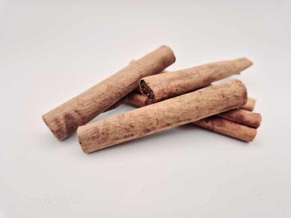 Ceylon Canehl Spezial, 8cm